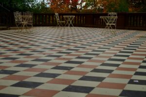 A Guide to Choosing the Best Outdoor Floor Tiles