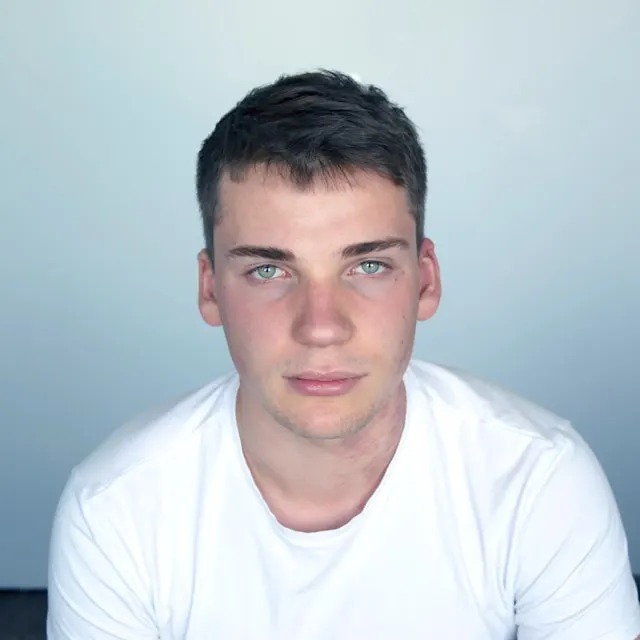 Neil Joseph Tardio Jr.: How He Escaped the "Téa Leoni Ex-Husband" Label